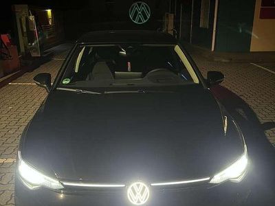 Schwarz Gebraucht 2024 VW Golf VIII Style Kleinwagen | 29.500 € (Guter Preis)