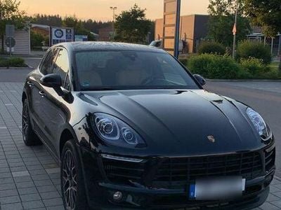 Porsche Macan S