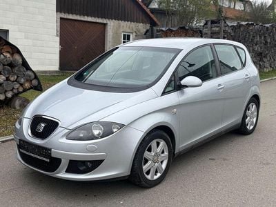 Begagnad Seat Altea 125 HK (91 kW) 2008 Silver Minibuss