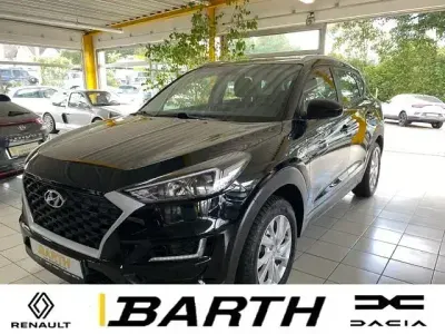 Gebraucht Hyundai Tucson Pure 177 PS (130 kW) 2019 Schwarz SUV