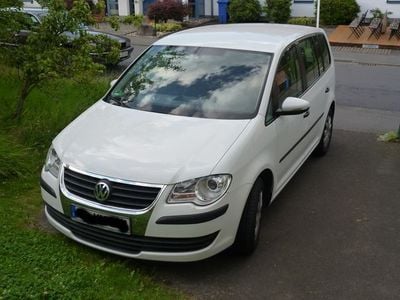 Gebraucht VW Touran Conceptline 122 PS (89 kW) 2009 Weiß Van / Kleinbus