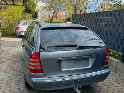 Gebraucht Mercedes C200 Avantgarde 163 PS (119 kW) 2004 Blau Kombi