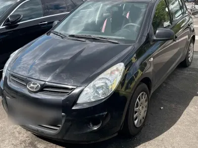 Gebraucht Hyundai i20 79 PS (58 kW) 2009 Schwarz Kleinwagen