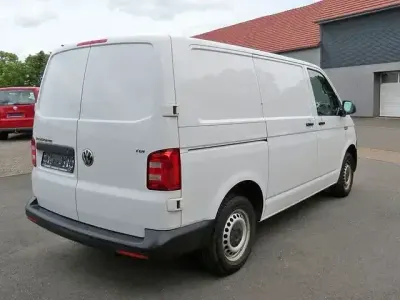 Gebraucht VW T6 102 PS (75 kW) 2018 Candyweiss Van