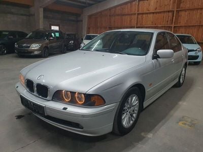 BMW 525