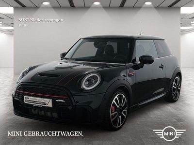 Second-hand Mini John Cooper Works 231 CP (169 kW) 2024 Verde Hatchback