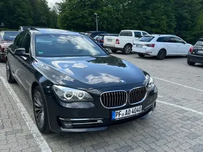 Gebraucht BMW 730 Shadowline 258 PS (189 kW) 2014 Grau Limousine