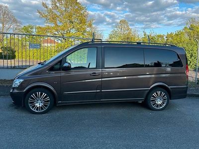 Usata Mercedes Viano 223 CV (164 kW) 2012 Marrone Monovolume