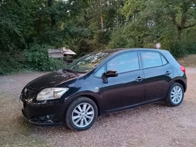 Gebraucht Toyota Auris Team 124 PS (91 kW) 2008 Schwarz Kleinwagen