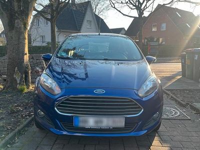 Gebraucht Ford Fiesta 80 PS (58 kW) 2014 Blau Kleinwagen