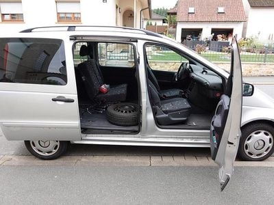 Usata Mercedes Vaneo 102 CV (75 kW) 2002 Argento Monovolume