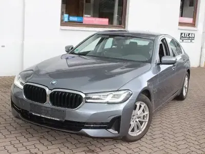Gebraucht BMW 520 Sport Line 163 PS (119 kW) 2022 Bluestone Limousine