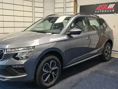 Neu Skoda Kamiq Selection 150 PS (110 kW) 2026 Grau SUV