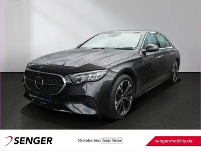 Używany Mercedes E300 Advanced 313 KM (230 kW) 2024 Szary Sedan/Limuzyna