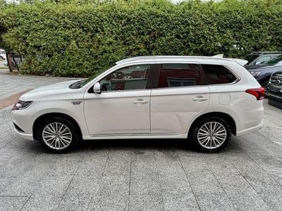 Mitsubishi Outlander P-HEV