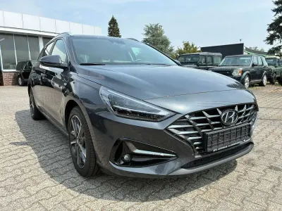 Gebraucht Hyundai i30 Prime 160 PS (117 kW) 2023 Dark knight Kombi