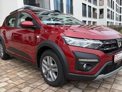Gebraucht Dacia Sandero Stepway 101 PS (74 kW) 2022 Rot SUV