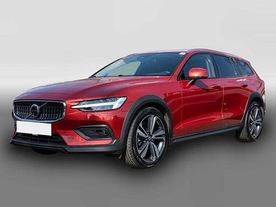 Gebraucht Volvo V60 CC Ultimate 197 PS (144 kW) 2023 Rot Kombi