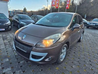 Gebraucht Renault Scénic III Dynamique 106 PS (77 kW) 2011 Braun Van / Kleinbus