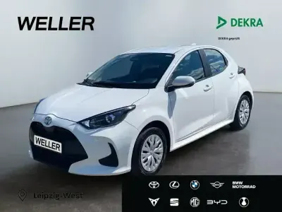 Gebraucht Toyota Yaris Hybrid Business Edition 116 PS (85 kW) 2025 Weiß Limousine