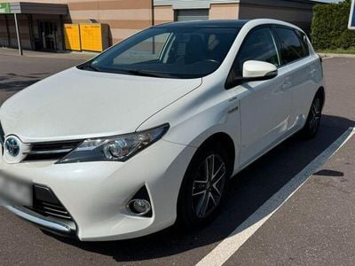 Toyota Auris Hybrid