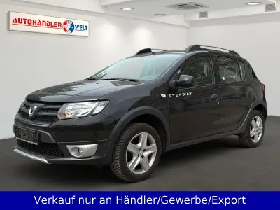 Gebraucht Dacia Sandero Stepway 90 PS (66 kW) 2015 Schwarz Limousine