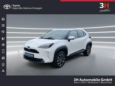 Gebraucht Toyota Yaris Cross Team 116 PS (85 kW) 2022 Weiß SUV