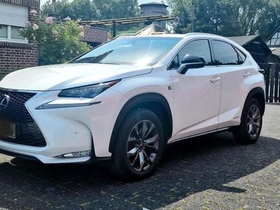 Lexus NX300h