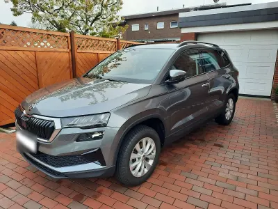 Gebraucht Skoda Karoq Selection 150 PS (110 kW) 2025 Grau SUV