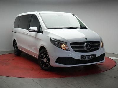 Mercedes V220