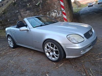 Gebraucht Mercedes SLK200 163 PS (119 kW) 2000 Silber Cabrio