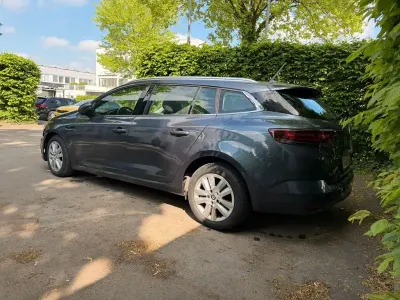 Gebraucht Renault Mégane IV Techno 116 PS (85 kW) 2022 Limousine