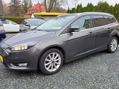 Gebraucht Ford Focus Titanium 150 PS (110 kW) 2016 Grau Kombi