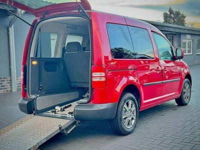 Gebraucht VW Caddy 86 PS (63 kW) 2011 Rot Van / Kleinbus