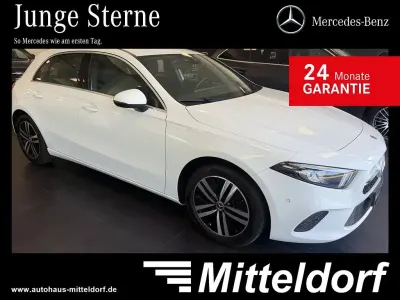 Gebraucht Mercedes A200 Progressive 164 PS (120 kW) 2020 Weiß Limousine