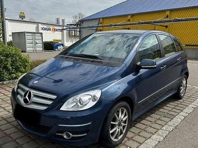 Second-hand Mercedes B180 116 CP (85 kW) 2009 Albastru Monovolum