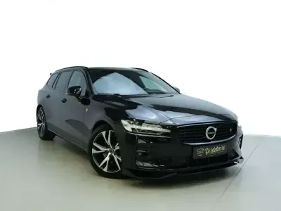 Gebraucht Volvo V60 R-Design 190 PS (139 kW) 2020 Onyx black Kombi