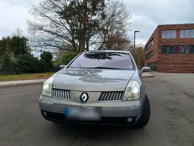 Używany Renault Vel Satis Initiale Paris 163 KM (119 kW) 2004 Szary Hatchback