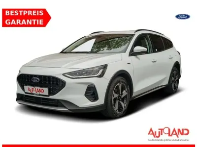 Gebraucht Ford Focus 125 PS (91 kW) 2023 Frostweiß Kombi