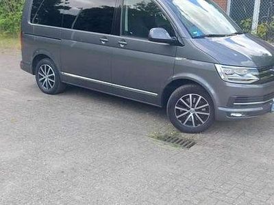 Gebraucht VW Multivan Highline 204 PS (150 kW) 2017 Van / Kleinbus