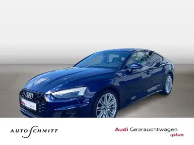 Gebraucht Audi A5 Sportback Ambiente 204 PS (150 kW) 2022 Navarrablau metallic Kleinwagen