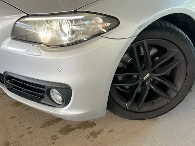Gebraucht BMW 520 Sport Line 184 PS (135 kW) 2013 Silber Limousine