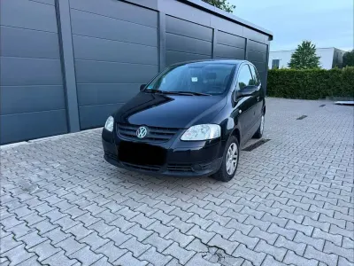 Gebraucht VW Fox 54 PS (39 kW) 2005 Schwarz Kleinwagen