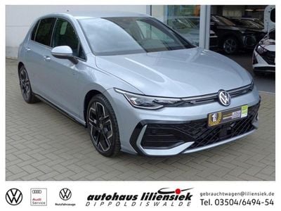 Gebraucht VW Golf VIII R-line 150 PS (110 kW) 2025 Silber Limousine