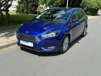 Gebraucht Ford Focus Titanium 125 PS (91 kW) 2017 Blau Kombi