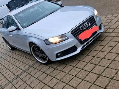 Silber Gebraucht 2010 Audi A4 Limousine | 4.600 € (Guter Preis)