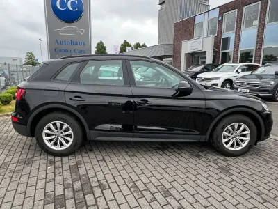 Używany Audi Q5 163 KM (119 kW) 2020 Czarny SUV