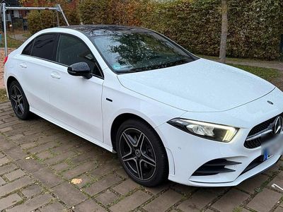 Gebraucht Mercedes A250 AMG line 160 PS (117 kW) 2020 Weiß Limousine