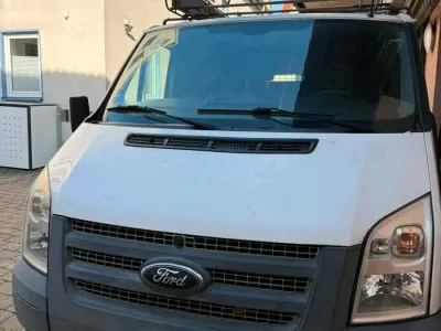 Używany Ford Transit 100 KM (73 kW) 2014 Biały Sedan/Limuzyna