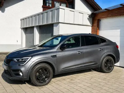 Gebraucht Renault Arkana Intens 140 PS (102 kW) 2022 Grau SUV